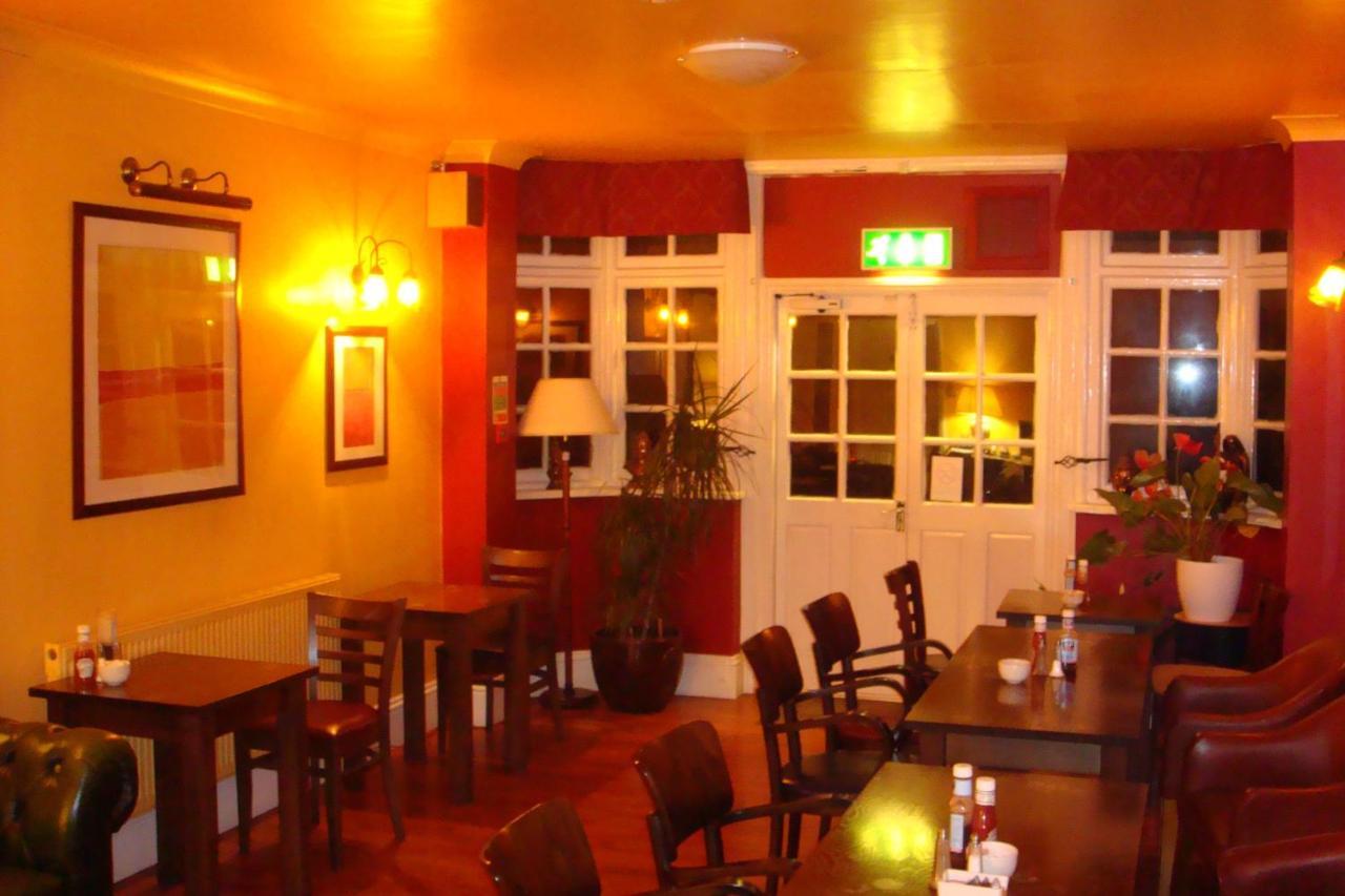 The Royal Standard Guest House Virginia Water Luaran gambar
